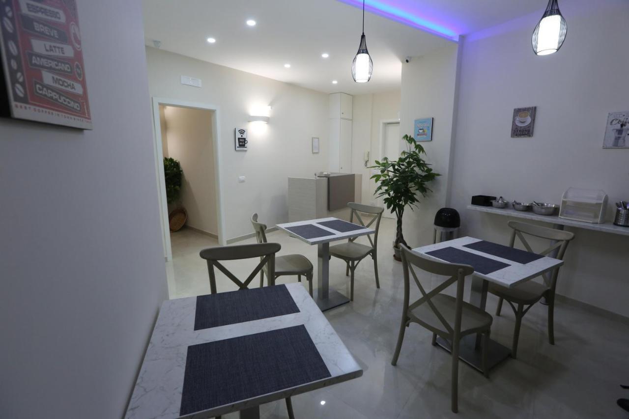 Costa Apartment Napels Buitenkant foto